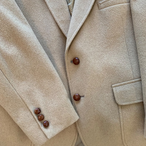 Vintage Camel Blazer with button detail - Picture 5 of 6